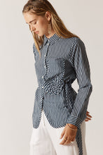 Load image into Gallery viewer, Countryside Rose Top Navy