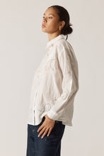 Load image into Gallery viewer, Driftwood Shirt White