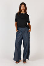 Load image into Gallery viewer, Zsa Zsa T Shirt Black