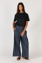 Load image into Gallery viewer, Zsa Zsa T Shirt Black