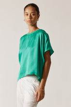 Load image into Gallery viewer, Bienvenue T-Shirt Plain Emerald
