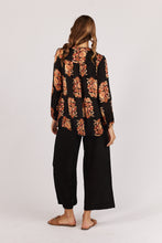 Load image into Gallery viewer, Paisley Shirt Black

