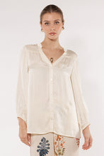 Load image into Gallery viewer, Gabor Shirt Cream
