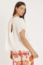 Load image into Gallery viewer, Bienvenue T-Shirt Cream
