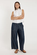 Load image into Gallery viewer, Camargue Top White
