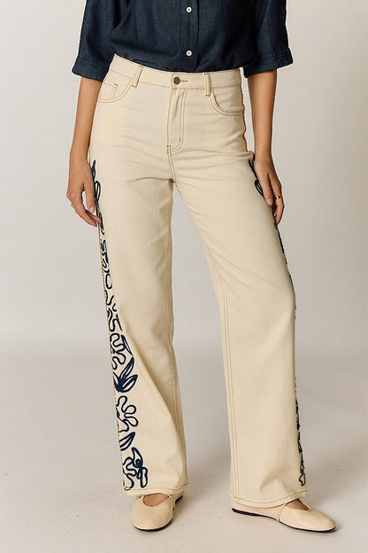 CARMI FLORAL EMBROIDERED JEAN NATURAL
