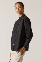 Load image into Gallery viewer, Driftwood Shirt Black
