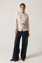 Load image into Gallery viewer, Driftwood Shirt White
