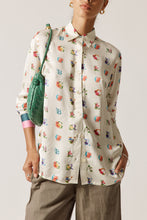 Load image into Gallery viewer, Love Bloom Shirt Cream

