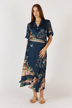 Load image into Gallery viewer, Machali Skirt Navy
