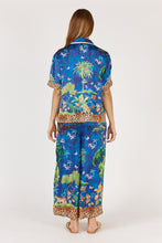 Load image into Gallery viewer, Mataram Shirt Navy
