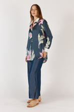 Load image into Gallery viewer, Ubud Shirt Navy
