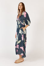 Load image into Gallery viewer, Ubud Wrap Navy
