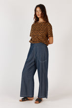 Load image into Gallery viewer, Zsa Zsa T Shirt Leopard
