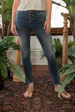 Load image into Gallery viewer, Norma Jeans Denim
